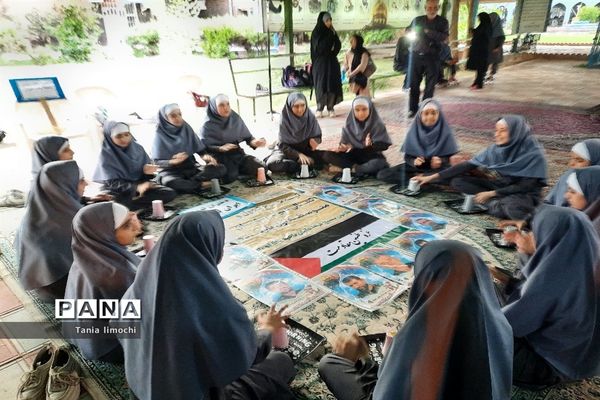 اجتماع دانش‌آموزان دبیرستان پاینده در حمایت از دانش‌آموزان و کودکان فلسطینی