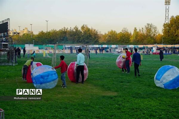 برگزاری جشنواره تفریحی ورزشی خانواده ورزش