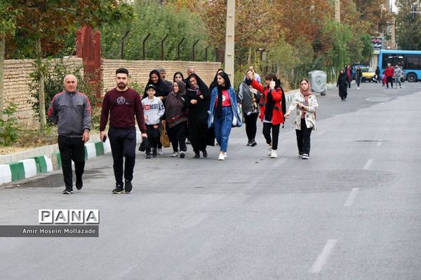 همایش پیاده‌روی خانوادگی در ارومیه