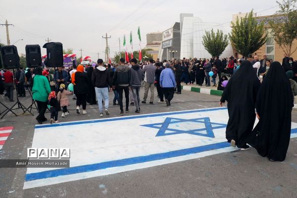 همایش پیاده‌روی خانوادگی در ارومیه