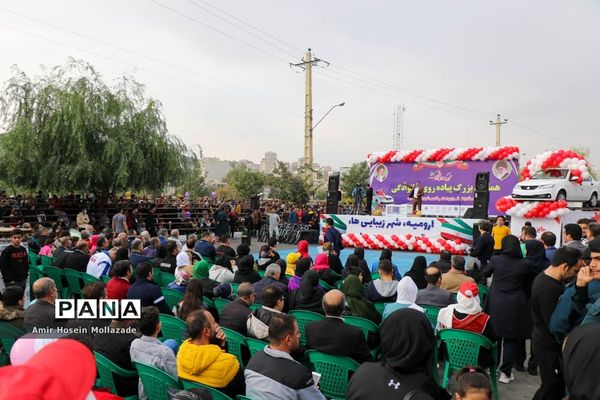 همایش پیاده‌روی خانوادگی در ارومیه