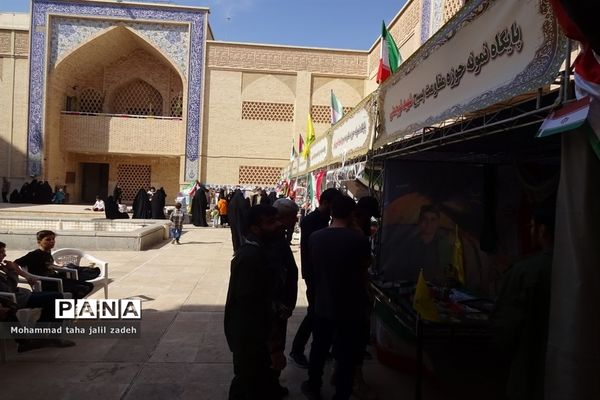 اقامه نماز عبادی سیاسی جمعه در مصلی نماز جمعه پرند