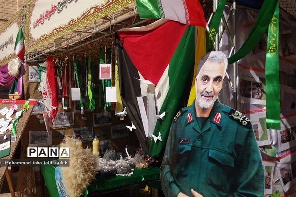 اقامه نماز عبادی سیاسی جمعه در مصلی نماز جمعه پرند
