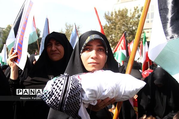 اجتماع بزرگ مادران و کودکان در حمایت از مردم فلسطین
