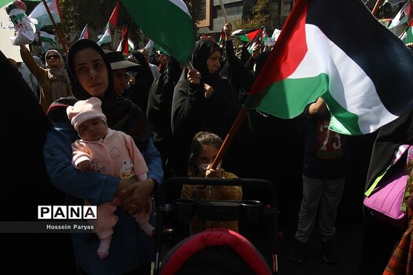 اجتماع بزرگ مادران و کودکان در حمایت از مردم فلسطین