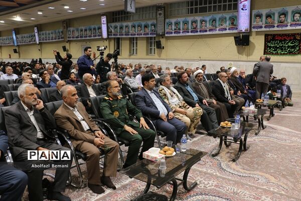گرامیداشت یاد و خاطره شهدای گردان‌های ادوات لشکر 17 قم