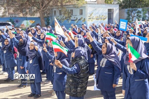 فریاد «مرگ بر اسرائیل» در مدارس کرمانشاه طنین‌انداز شد