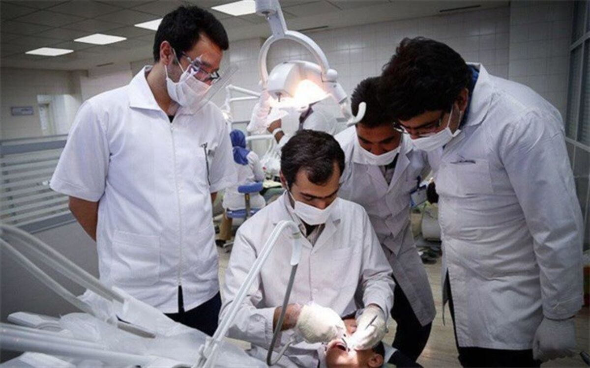 جذب اکثر جوانان نخبه در رشته‌های پرطرفدار علوم پزشکی