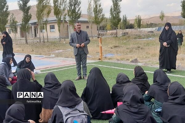 اردوی یک‌روزه علمی تربیتی دانش‌آموزان دبیرستان شهید سردار سلیمانی شهرستان فیروزکوه در اردوگاه نور