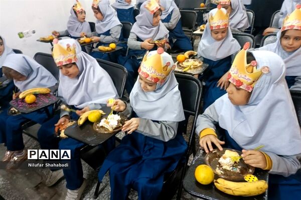 برگزاری جشن قرآن در دبستان غیردولتی مریم ملارد