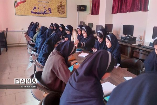 برگزاری کارگاه سوادمالی در مدرسه زهره‌وند شهرستان‌ قرچک