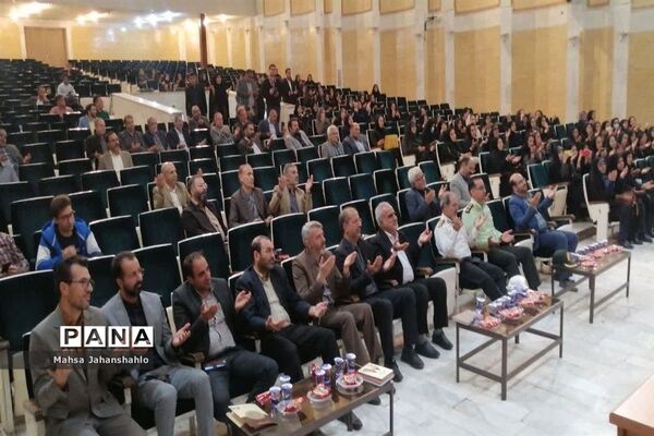 بزرگداشت هفته پیوند اولیا و مربیان در استان مرکزی