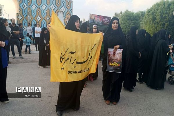 اجتماع دانش‌آموزان و مردم شهرستان آبادان در حمایت از مردم فلسطین