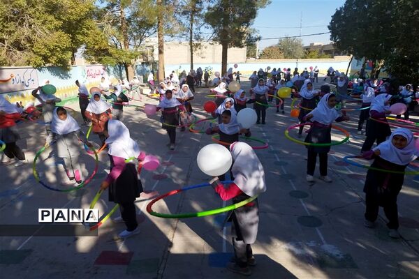 آغاز هفته تربیت بدنی درمدرسه حضرت زینب(س) شهرستان خاتم