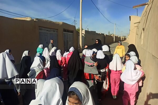 پیاده‌روی بزرگ دانش‌آموزی در شهر سورمق