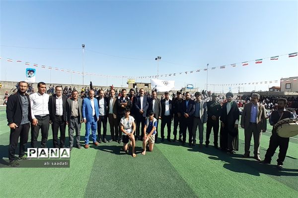 آیین افتتاحیه مسابقات ورزشی دانش‌آموزان شهرستان کلات(یادواره شهدای شهر چنار)طرح امیدستان۱۰۰