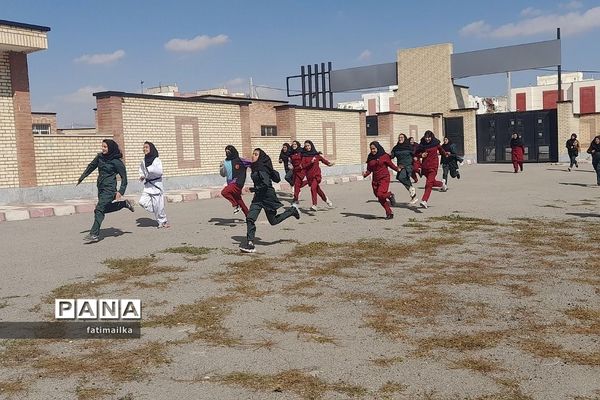 مراسم المپیاد ورزشی درون مدرسه‌ای در دبیرستان دخترانه شهید سردار سلیمانی شهرستان‌فیروزکوه