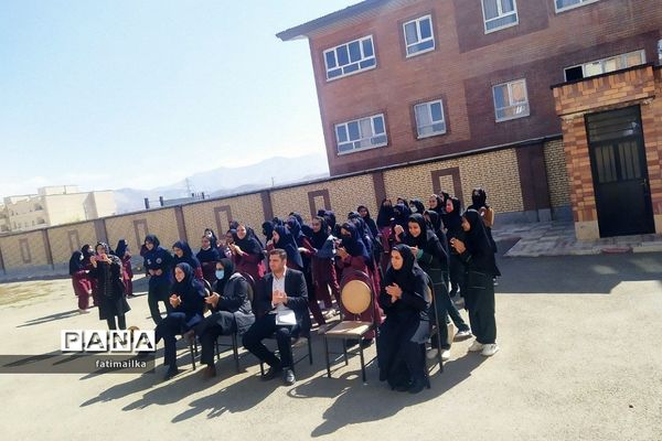 مراسم المپیاد ورزشی درون مدرسه‌ای در دبیرستان دخترانه شهید سردار سلیمانی شهرستان‌فیروزکوه