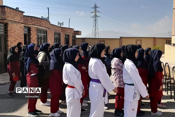 مراسم المپیاد ورزشی درون مدرسه‌ای در دبیرستان دخترانه شهید سردار سلیمانی شهرستان‌فیروزکوه