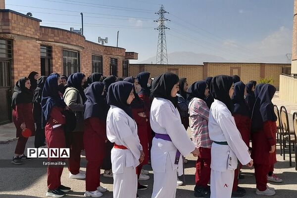 مراسم المپیاد ورزشی درون مدرسه‌ای در دبیرستان دخترانه شهید سردار سلیمانی شهرستان‌فیروزکوه