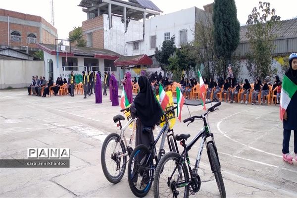 المپیاد ورزشی در دبیرستان عصمت گلوگاه