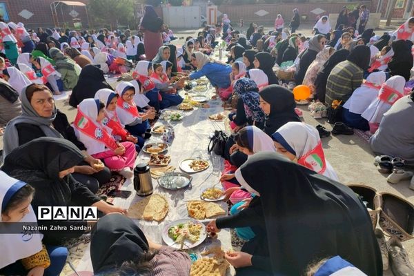 صبحانه سلامت با طعم خانواده در مدارس آباده