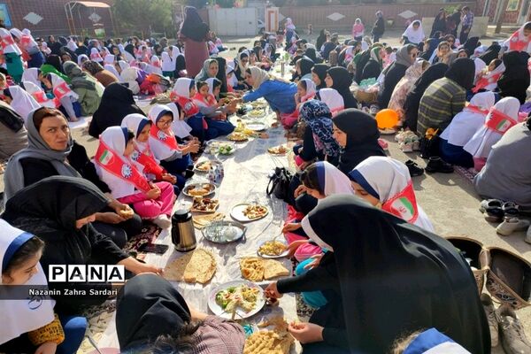 صبحانه سلامت با طعم خانواده در مدارس آباده