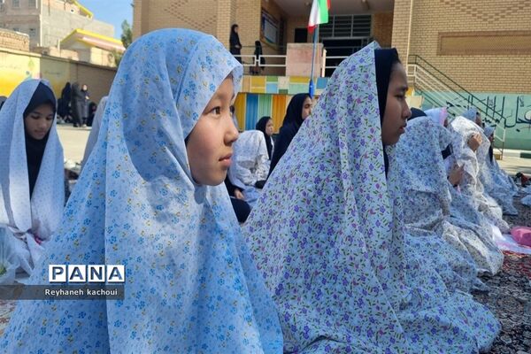 اجرای طرح نماز جماعت در دبیرستان دخترانه عدالت شهر جوادآباد
