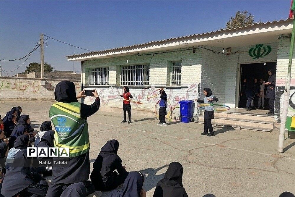 برگزاری جشن ورزش در مدرسه زکیه شهریار