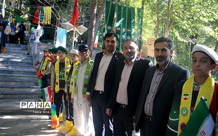 گزارشی از فعالیت های سازمان دانش‌آموزی در حاشیه اجلاسیه شهدای لرستان/فیلم