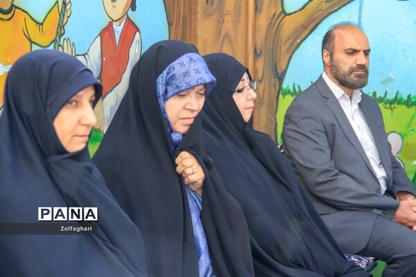 کلنگ زنی مدرسه خیرساز یاران خمینی منطقه ۱۳