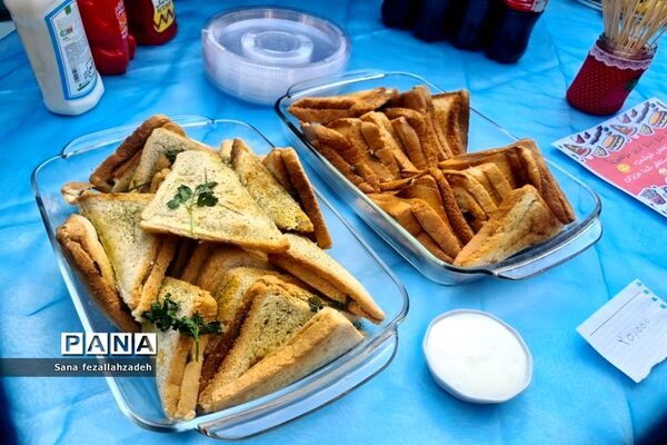 برگزاری جشنواره مدیریت هزینه درآمد در دبیرستان فرهنگ ۱۳