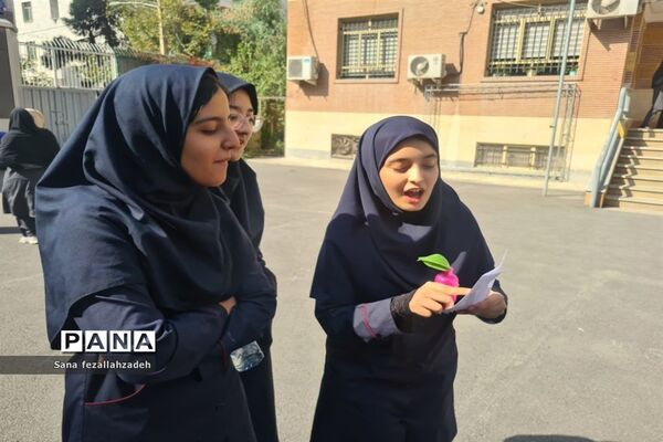 برگزاری جشنواره مدیریت هزینه درآمد در دبیرستان فرهنگ ۱۳