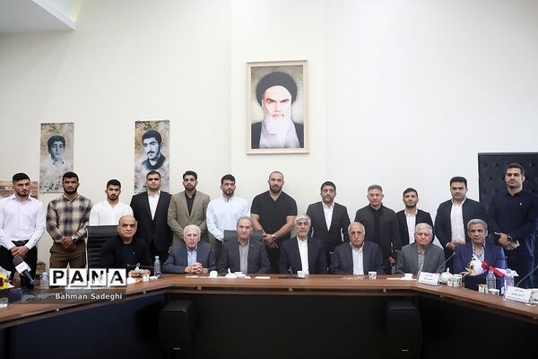 مراسم تجلیل از مدال‌آوران مسابقات جهانی کشتی ۲۰۲۳ صربستان