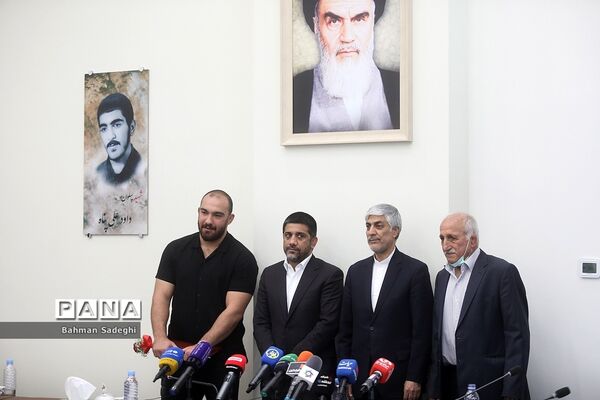 مراسم تجلیل از مدال‌آوران مسابقات جهانی کشتی ۲۰۲۳ صربستان