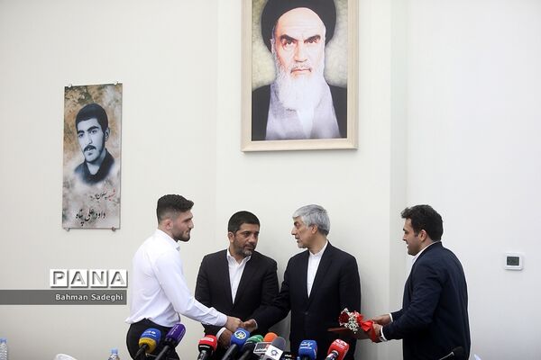 مراسم تجلیل از مدال‌آوران مسابقات جهانی کشتی ۲۰۲۳ صربستان