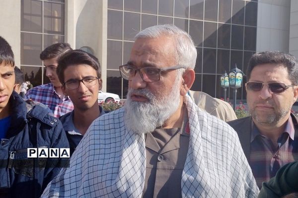 اردوی دانش‌آموزان منتخب ری 2 در نمایشگاه هوا و فضا