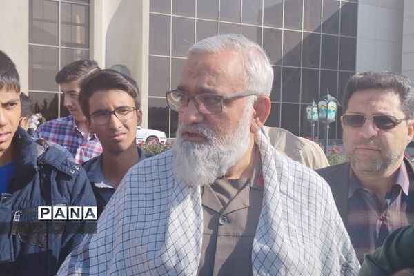 اردوی دانش‌آموزان منتخب ری 2 در نمایشگاه هوا و فضا