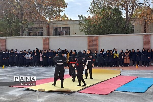 افتتاحیه مسابقات ورزشی درون‌مدرسه‌ای شهرستان ماهنشان