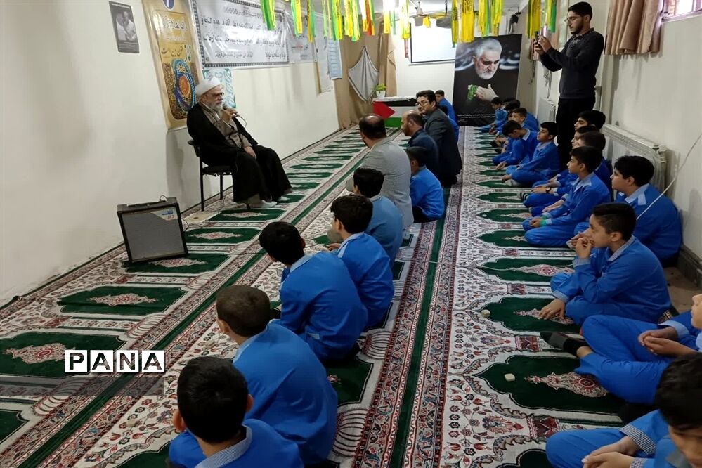 برگزاری نماز جماعت در مدارس شهرستان جویبار