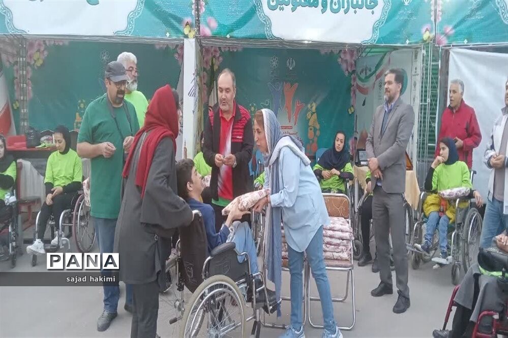 همایش بزرگ ویلچررانی به‌مناسبت هفته تربیت‌بدنی