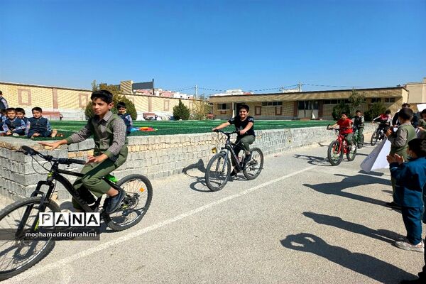برگزاری المپیاد ورزشی درون‌مدرسه‌ای در دبستان ابوعلی‌سینا شهرستان فیروزکوه