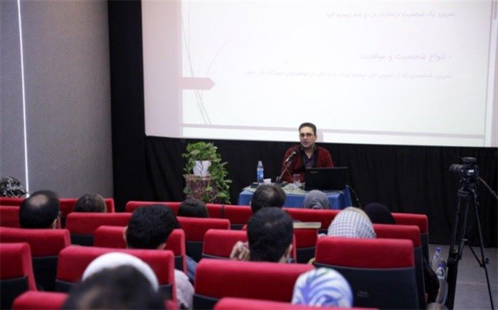 «کیارستمی» معتقد بود تا محلی نباشید بین‌المللی نمی‌شوید