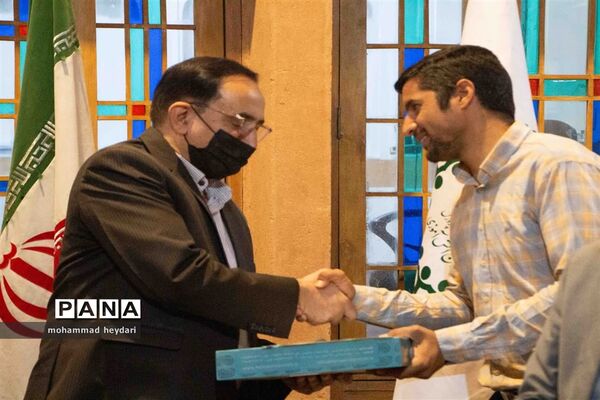 مراسم تودیع و معارفه معاونت‌ها و کارشناسان سازمان دانش‌آموزی استان یزد