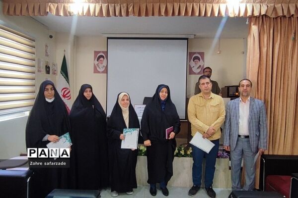 مراسم تقدیر از فعالان تربیتی و پرورشی در آموزش و پرورش رودهن