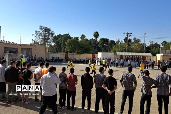 افتتاحیه المپیاد ورزشی در دبیرستان پسرانه معارف ۴ ناحیه ۳ شیراز