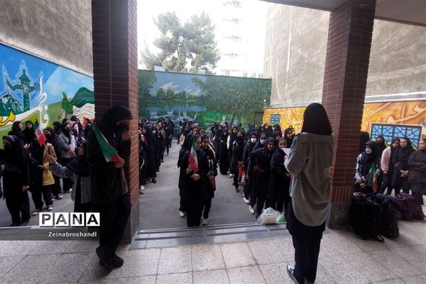 زنگ همبستگی در دبیرستان دخترانه حضرت معصومه