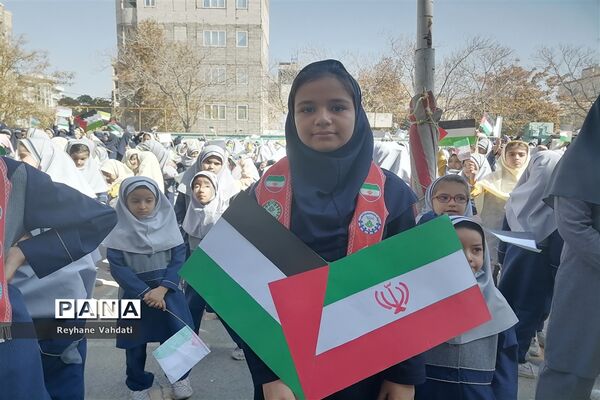 مراسم حمایت از فلسطین در دبستان دخترانه کوثر
