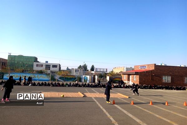 گرامیداشت هفته تربیت‌بدنی در دبیرستان الزهرا(س) و فرهنگ مرحوم فخرایی