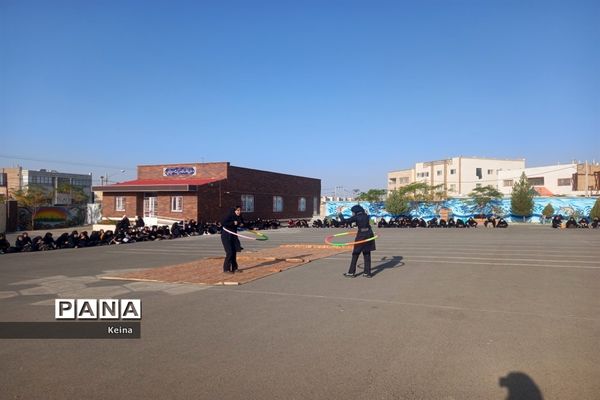 گرامیداشت هفته تربیت‌بدنی در دبیرستان الزهرا(س) و فرهنگ مرحوم فخرایی